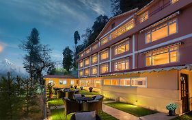 Summit Oakden Resort & Spa At Mall Road